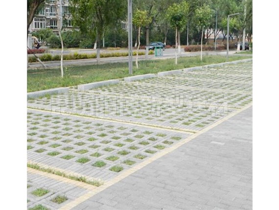 云南植草磚與人行道的協(xié)調(diào)性如何？適合鋪設(shè)在哪些地方？