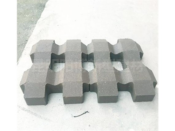 植草磚的養(yǎng)護(hù)要注意哪些事項(xiàng)？云南陽(yáng)博水泥分享